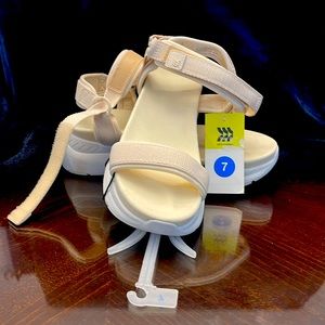 All In Motion woman’s Sandals